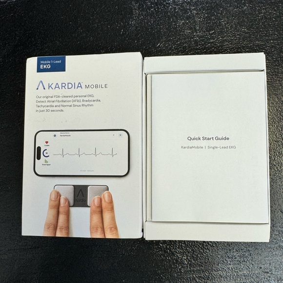 KardiaMobile 1-Lead Personal EKG Monitor, Detects AFib and Irregular Arrhythmias - Picture 9 of 11